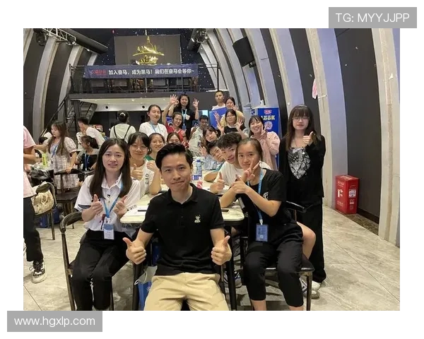 重庆街舞队的蜕变之旅：从街头表演到艺术舞台的成长记录